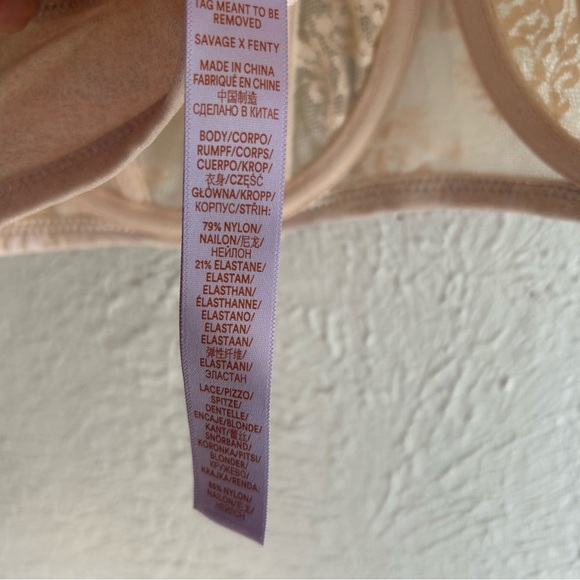 Savage X Fenty Caged Lace Unlined Balconette Bra Iridescent Vintage Lace 32D - Picture 8 of 9